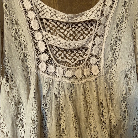 Lacey/ crotchet boho style top - Picture 3 of 4